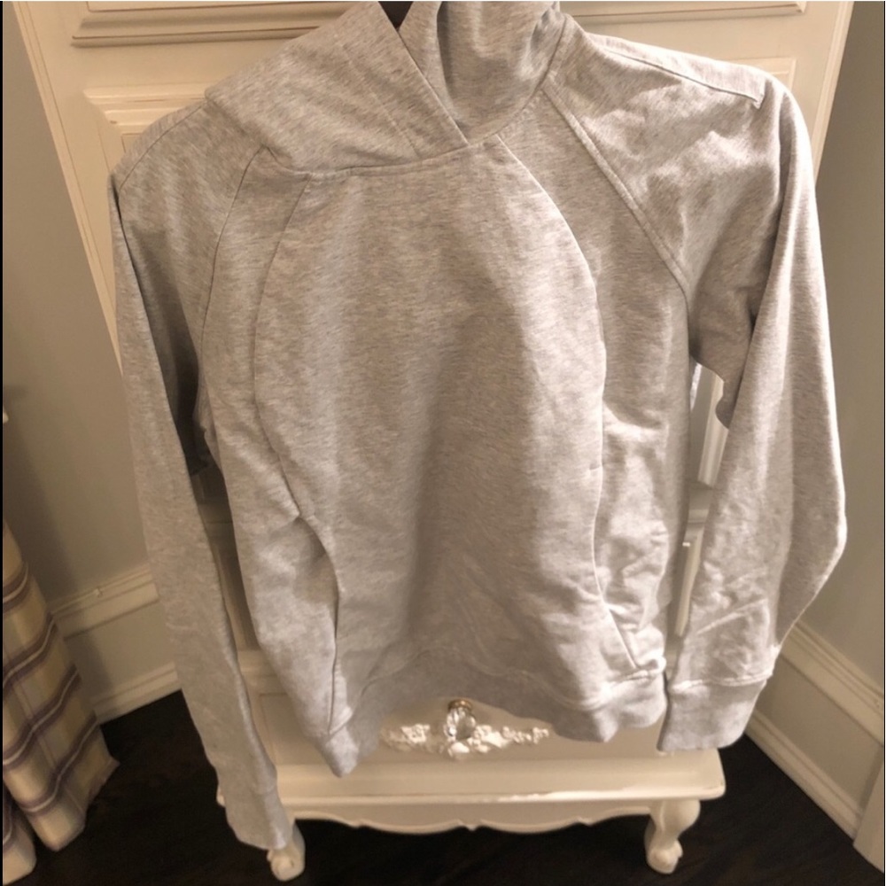 Lululemon Grey Sweatshirt Size 4
